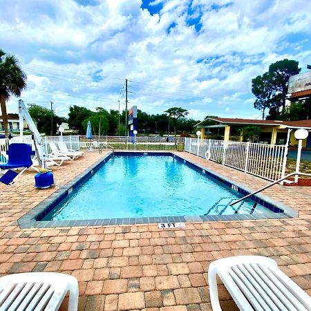 Economy Suites Cypress Gardens Exteriér fotografie