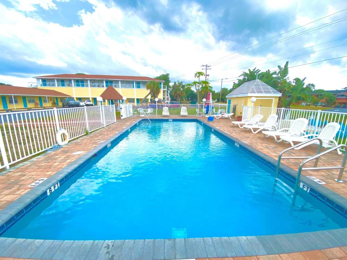Economy Suites Cypress Gardens Exteriér fotografie